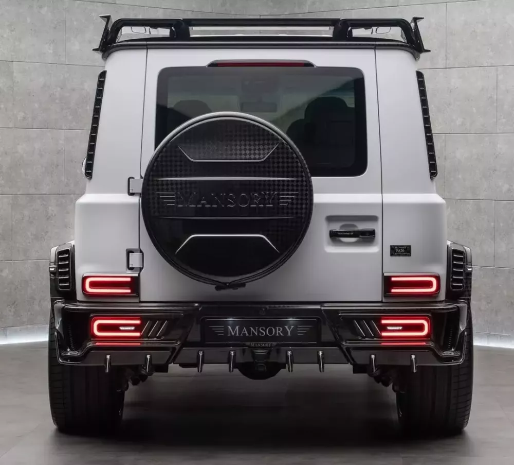Tạm quên TopCar hay Brabus đi, Mercedes-AMG G63 qua bàn tay của Mansory trông cũng rất gì và này nọ- Ảnh 2. Tạm quên TopCar hay Brabus đi, Mercedes-AMG G63 qua bàn tay của Mansory trông cũng rất gì và này nọ- Ảnh 2.
