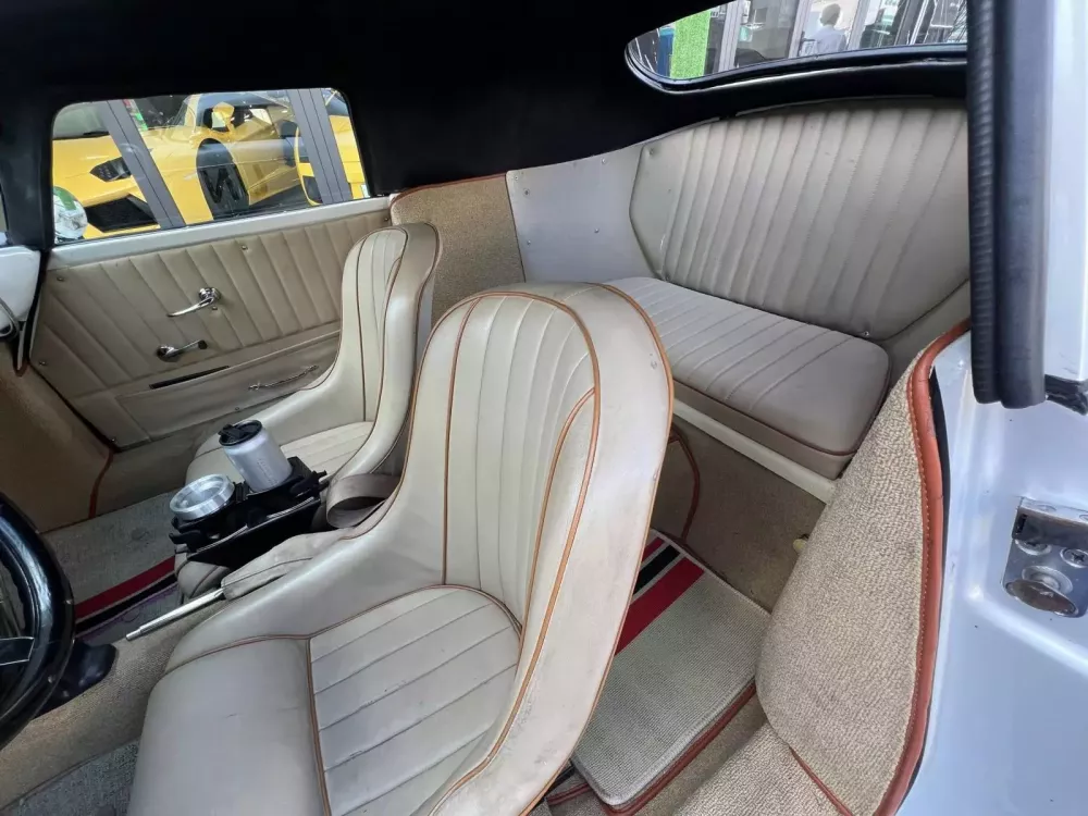 918 Spyder là chưa đủ với đam mê, "Qua" Vũ tậu chiếc Porsche sản xuất đầu tiên trên thế giới- Ảnh 5. 918 Spyder là chưa đủ với đam mê, "Qua" Vũ tậu chiếc Porsche sản xuất đầu tiên trên thế giới- Ảnh 5.