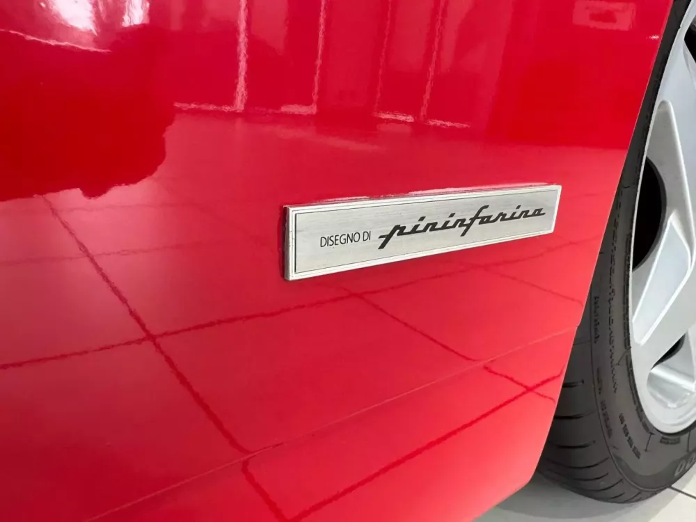 Một tay chơi chốt mua xe Ferrari hơn 31 tuổi thay vì Ford F-150 hầm hố, giá rẻ - Ảnh 5. Một tay chơi chốt mua xe Ferrari hơn 31 tuổi thay vì Ford F-150 hầm hố, giá rẻ - Ảnh 5.