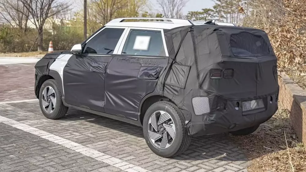 Khu vực phía sau của Hyundai Venue 2026 cũng được nâng cấp Khu vực phía sau của Hyundai Venue 2026 cũng được nâng cấp