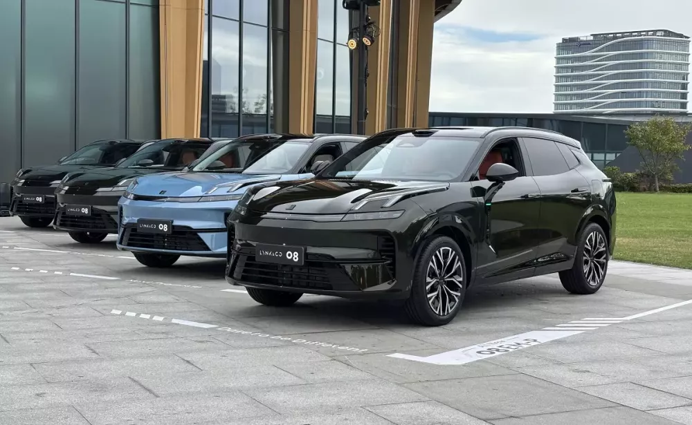 Lynk & Co 08 được nâng cấp từ thiết kế đến trang bị Lynk & Co 08 được nâng cấp từ thiết kế đến trang bị
