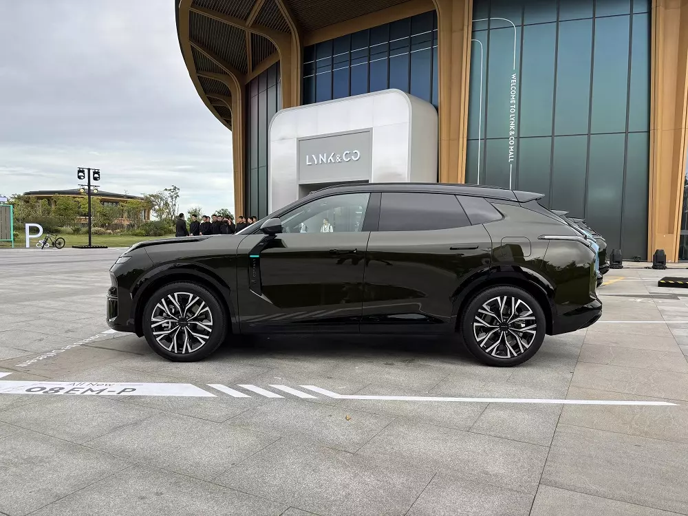 Lynk & Co 08 2026 có thêm vành la-zăng mới Lynk & Co 08 2026 có thêm vành la-zăng mới