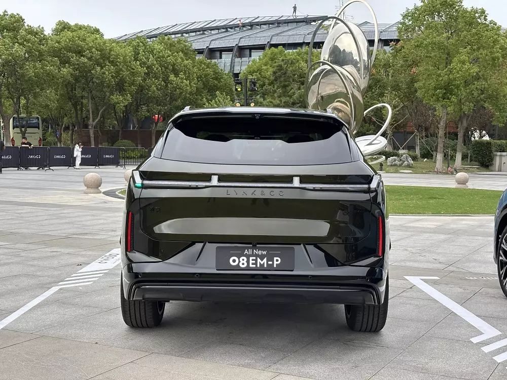 Khu vực phía sau của Lynk & Co 08 2026 gần như không đổi Khu vực phía sau của Lynk & Co 08 2026 gần như không đổi