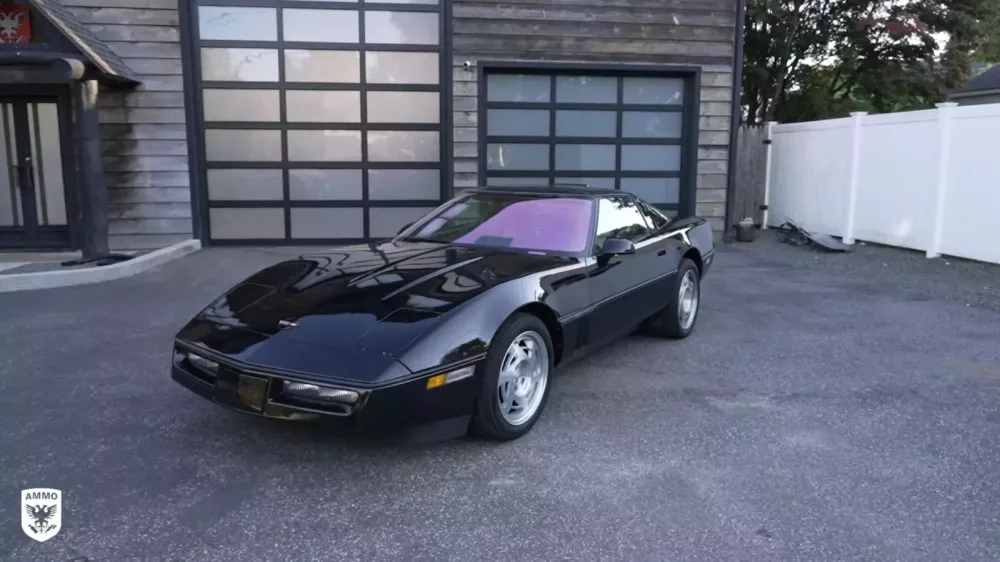 Bố qua đời, con trai đưa chiếc Corvette ZR1 mới chạy 933 km nhưng đỗ trong nhà kho đã 31 năm ra bên ngoài để bán- Ảnh 3. Bố qua đời, con trai đưa chiếc Corvette ZR1 mới chạy 933 km nhưng đỗ trong nhà kho đã 31 năm ra bên ngoài để bán- Ảnh 3.