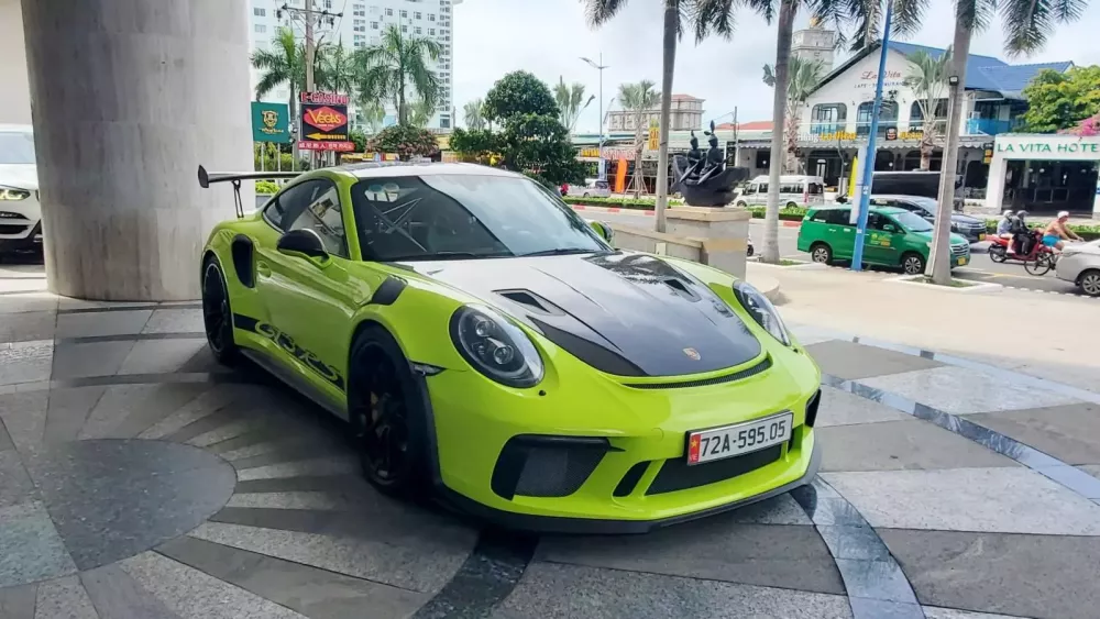Chi tiết Porsche 911 GT3 RS Weisach Package độc nhất Việt Nam của doanh nhân Vũng Tàu- Ảnh 3. Chi tiết Porsche 911 GT3 RS Weisach Package độc nhất Việt Nam của doanh nhân Vũng Tàu- Ảnh 3.