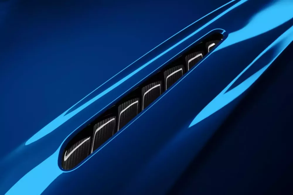Chi tiết Aston Martin DB12S mới ra mắt: 690 mã lực cùng các trang bị đặc biệt- Ảnh 8. Chi tiết Aston Martin DB12S mới ra mắt: 690 mã lực cùng các trang bị đặc biệt- Ảnh 8.
