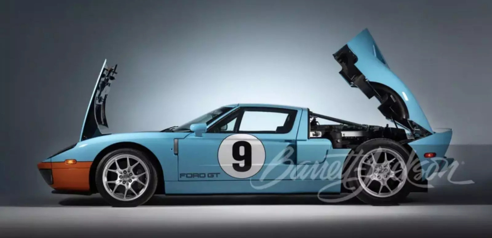 Ford GT Heritage Edition No. 3 chuẩn bị được mang ra "&aacute;nh s&aacute;ng"- Ảnh 4.