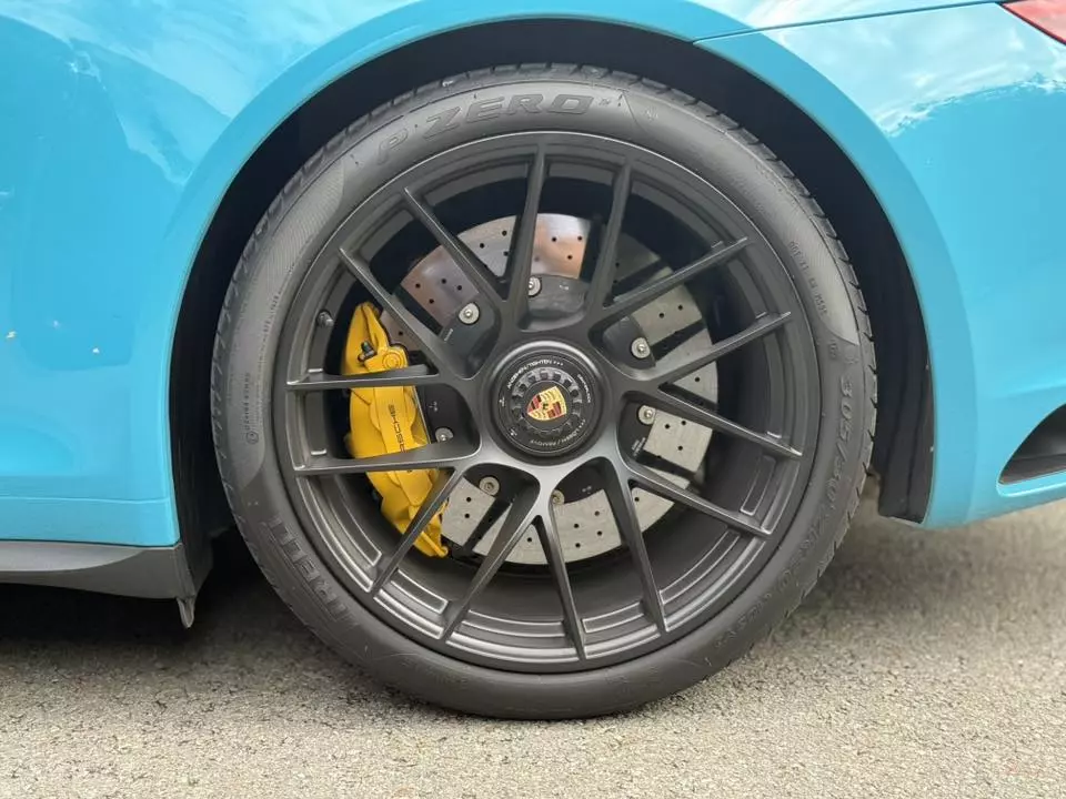 Cận cảnh Porsche 911 GTS 991.2 siêu hiếm tại Việt Nam- Ảnh 6. Cận cảnh Porsche 911 GTS 991.2 siêu hiếm tại Việt Nam- Ảnh 6.