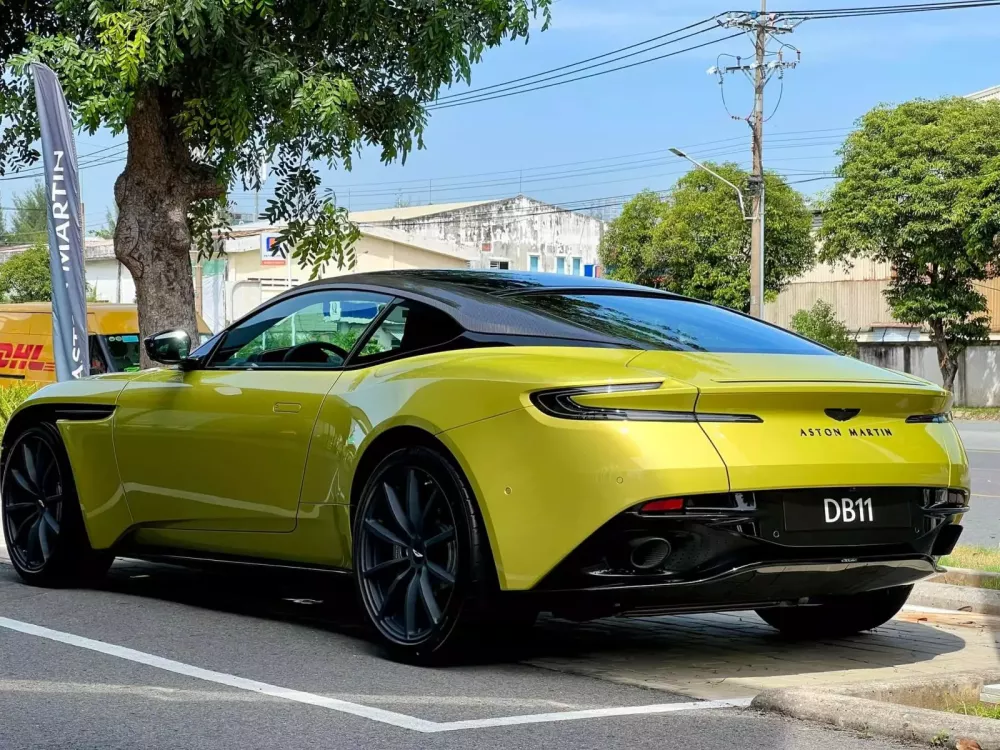 Aston Martin DB11 Cosmopolitan Yellow duy nhất Việt Nam xuất hiện- Ảnh 3. Aston Martin DB11 Cosmopolitan Yellow duy nhất Việt Nam xuất hiện- Ảnh 3.