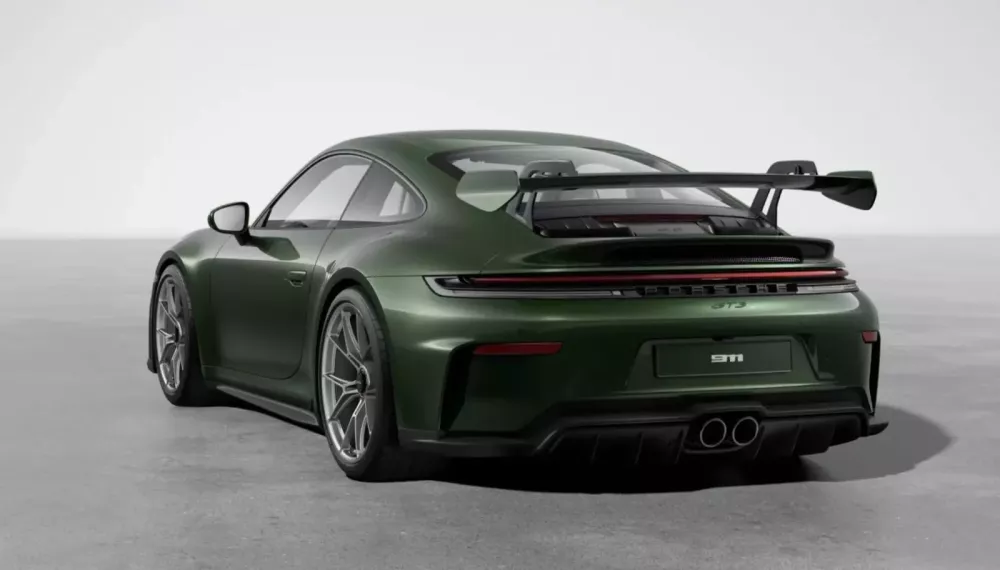 Cụ ông 92 tuổi tậu Porsche 911 GT3 2025 làm quà kỷ niệm 70 năm ngày cưới- Ảnh 4.