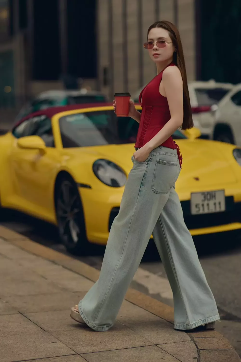 Porsche 911 Targa 992 siêu cá tính, màu lạ của hot girl Hà thành, biển cũng rất đẹp- Ảnh 1. Porsche 911 Targa 992 siêu cá tính, màu lạ của hot girl Hà thành, biển cũng rất đẹp- Ảnh 1.
