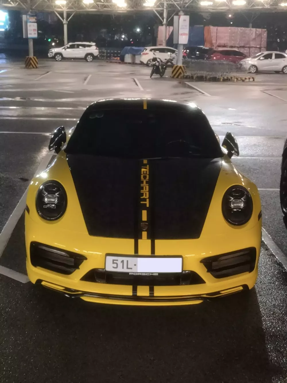 Porsche 911 992 độ TechArt gần 2 tỷ đồng của người yêu xe TP.HCM- Ảnh 1.