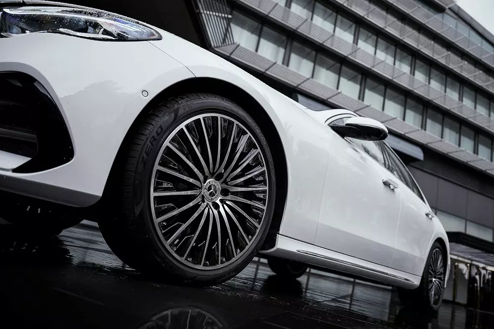 Vành la-zăng của Mercedes-Benz E-Class 2026 bản cao nhất Vành la-zăng của Mercedes-Benz E-Class 2026 bản cao nhất