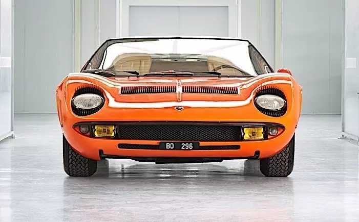 Chơi xe cổ kiểu Lamborghini: Chủ sở hữu vật lộn với giấy chứng nhận xác thực chính hãng- Ảnh 10. Chơi xe cổ kiểu Lamborghini: Chủ sở hữu vật lộn với giấy chứng nhận xác thực chính hãng- Ảnh 10.