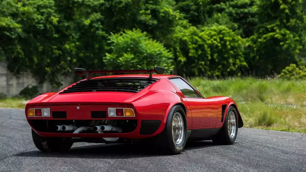 Chơi xe cổ kiểu Lamborghini: Chủ sở hữu vật lộn với giấy chứng nhận xác thực chính hãng- Ảnh 4. Chơi xe cổ kiểu Lamborghini: Chủ sở hữu vật lộn với giấy chứng nhận xác thực chính hãng- Ảnh 4.