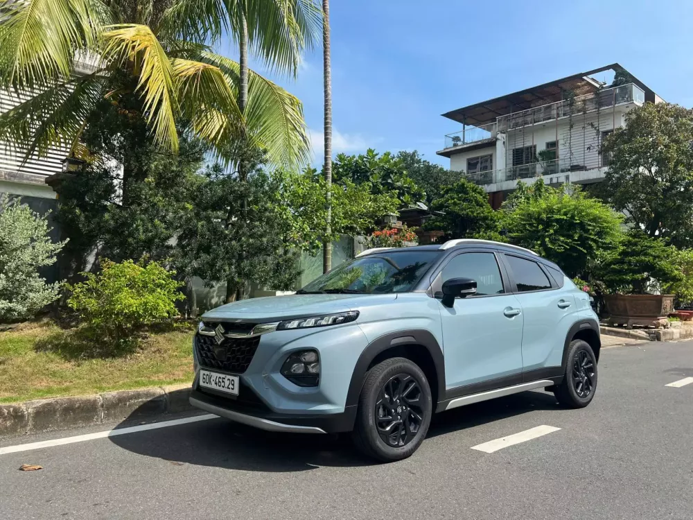 Suzuki Fronx: Một chiếc Suzuki trẻ trung và khác biệt, liệu có đủ đốn tim khách hàng trẻ?- Ảnh 1.