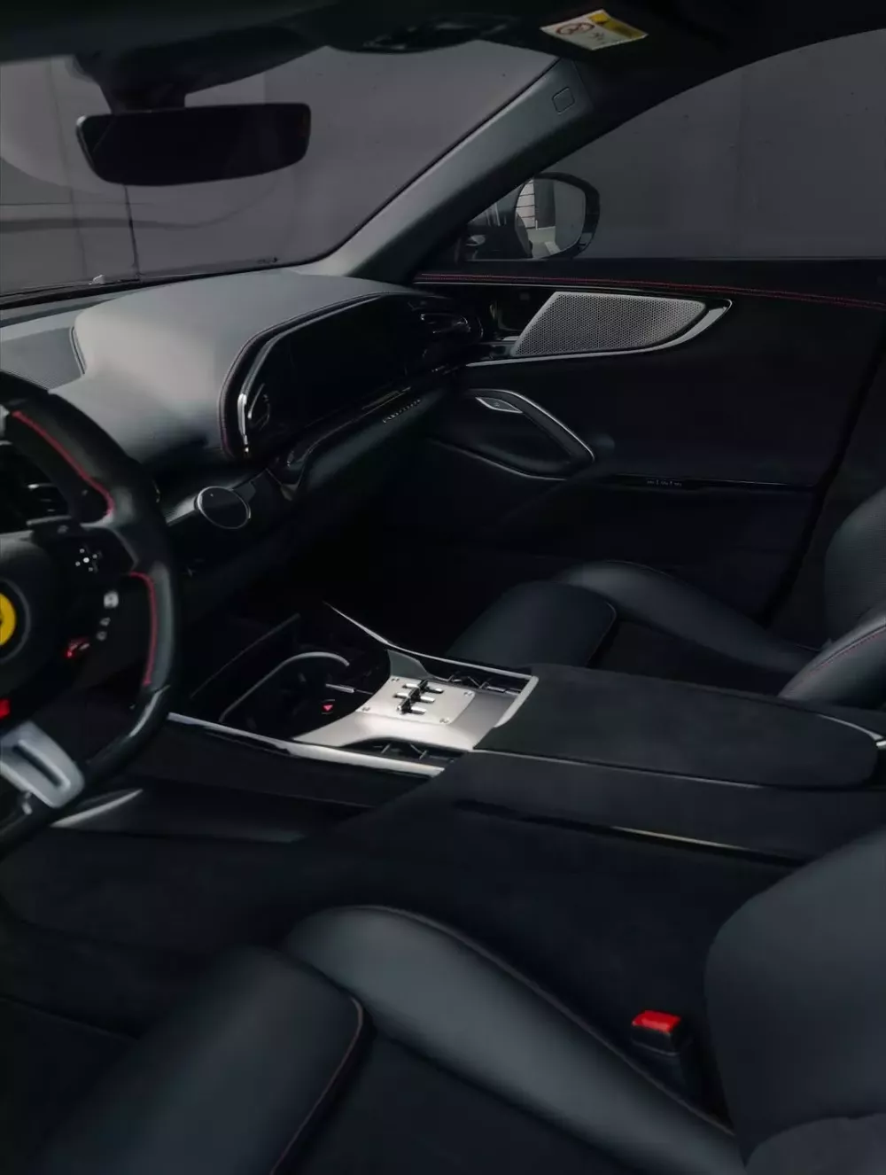Hãng độ Novitec biến Ferrari Purosangue thành một chiếc xe "tàng hình"- Ảnh 10. Hãng độ Novitec biến Ferrari Purosangue thành một chiếc xe "tàng hình"- Ảnh 10.