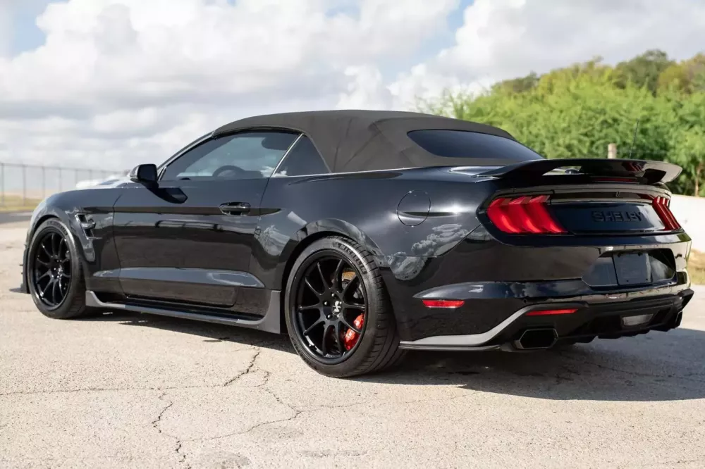 Dân chơi trải nghiệm chán chê Ford Mustang Shelby Super Snake rồi bán lại vẫn lời được gần 5 cây vàng- Ảnh 5. Dân chơi trải nghiệm chán chê Ford Mustang Shelby Super Snake rồi bán lại vẫn lời được gần 5 cây vàng- Ảnh 5.