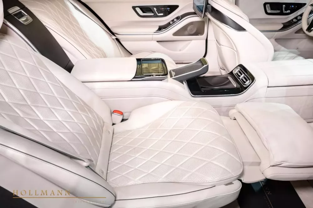 Cứ tưởng như Mercedes-Benz S-Class bình thường nhưng hóa ra chiếc xe này "đụng vào phỏng tay"- Ảnh 9.