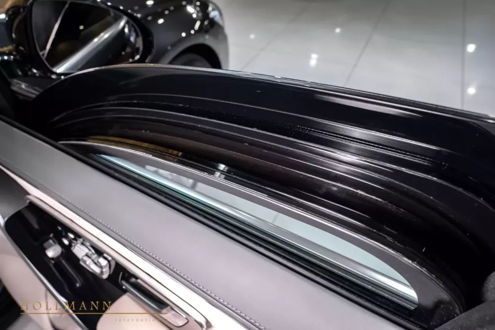 Cứ tưởng như Mercedes-Benz S-Class bình thường nhưng hóa ra chiếc xe này "đụng vào phỏng tay"- Ảnh 10.