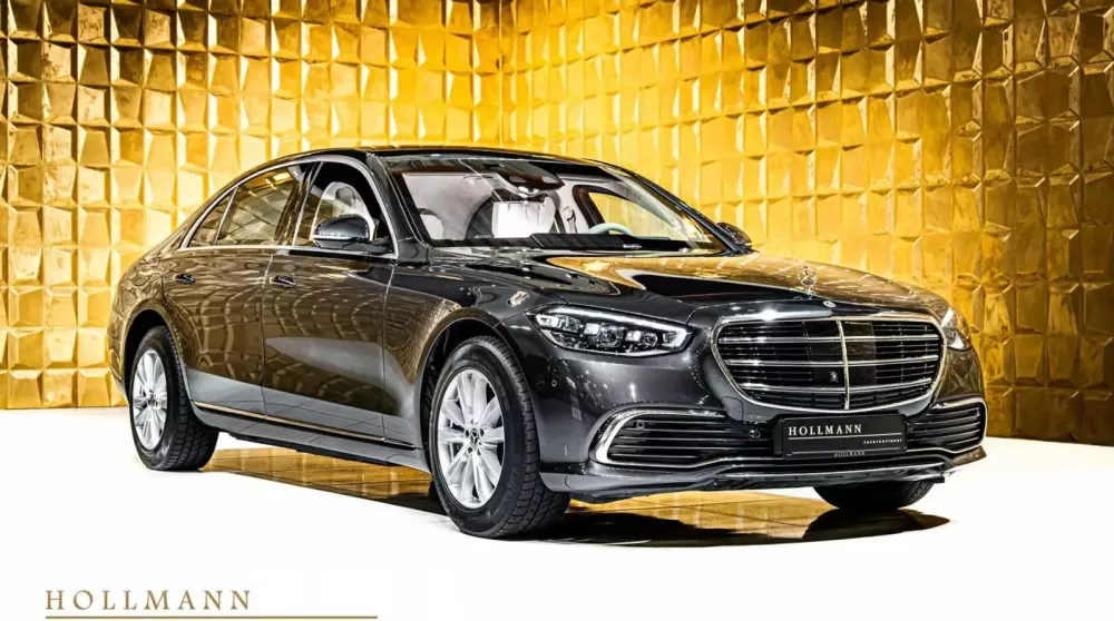 Cứ tưởng như Mercedes-Benz S-Class bình thường nhưng hóa ra chiếc xe này "đụng vào phỏng tay"- Ảnh 2.