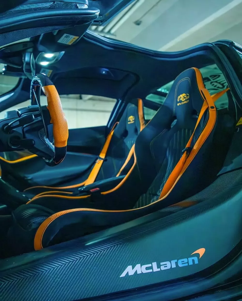 Siêu xe McLaren 720S ngừng sản xuất được lột xác trong bản độ mới, các đại gia Việt có thể tham khảo- Ảnh 4. Siêu xe McLaren 720S ngừng sản xuất được lột xác trong bản độ mới, các đại gia Việt có thể tham khảo- Ảnh 4.