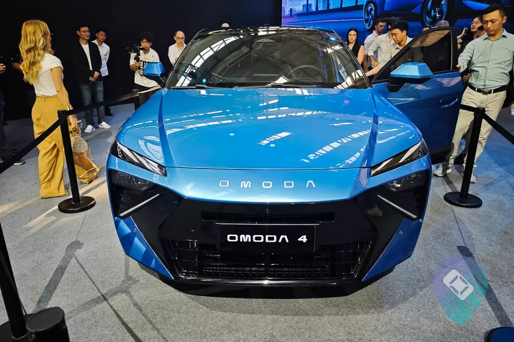 Omoda 4 sở hữu thiết kế sắc sảo và góc cạnh