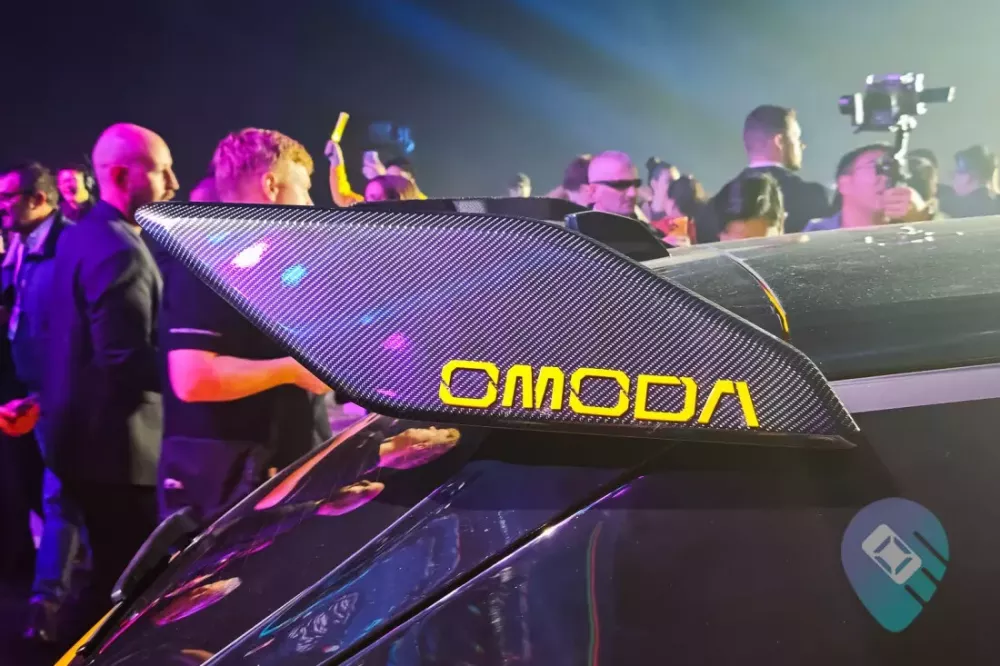 Cánh gió mui của Omoda 4 Ultra 