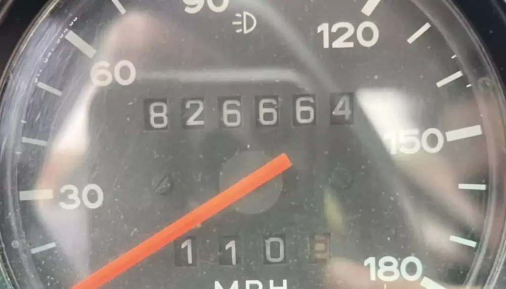 Khâm phục quý ông lớn tuổi đã lái chiếc Porsche 911 này hơn 1,3 triệu km trong hàng thập kỷ qua- Ảnh 6. Khâm phục quý ông lớn tuổi đã lái chiếc Porsche 911 này hơn 1,3 triệu km trong hàng thập kỷ qua- Ảnh 6.