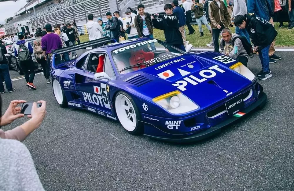 Đến huyền thoại như Ferrari F40 cũng khó thoát khỏi suy nghĩ độ xe của Liberty Walk- Ảnh 4. Đến huyền thoại như Ferrari F40 cũng khó thoát khỏi suy nghĩ độ xe của Liberty Walk- Ảnh 4.