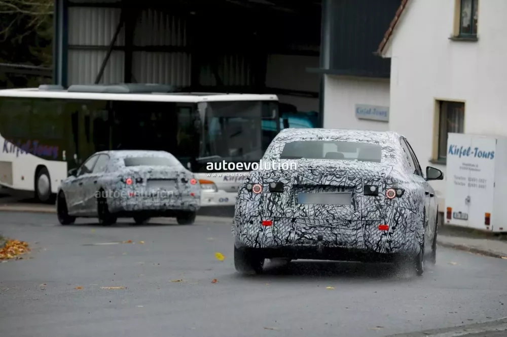 Mercedes-Benz E-Class EQ 2028 lần đầu tiên bị phát hiện- Ảnh 6. Mercedes-Benz E-Class EQ 2028 lần đầu tiên bị phát hiện- Ảnh 6.