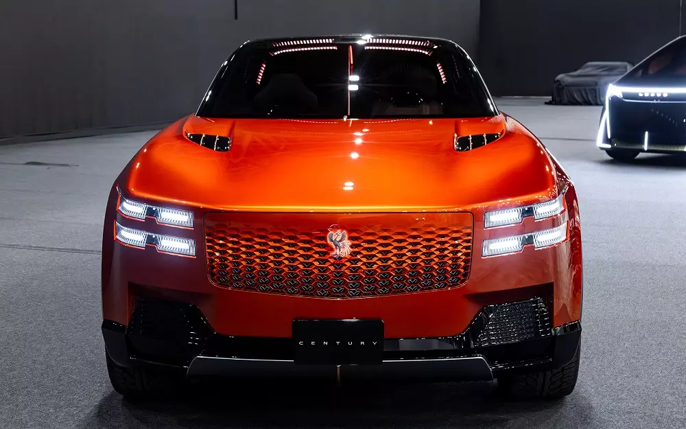 Toyota Century One of One nhìn từ phía trước