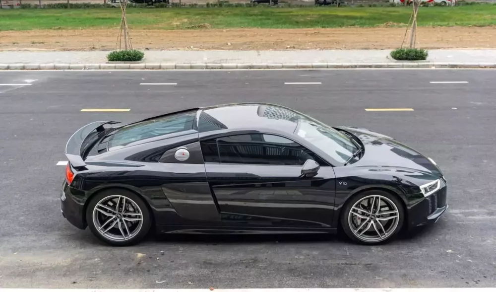 Trải nghiệm chưa được 1 năm, chủ xe Audi R8 V10 Plus đã muốn nhượng lại đam mê cho người khác- Ảnh 1. Trải nghiệm chưa được 1 năm, chủ xe Audi R8 V10 Plus đã muốn nhượng lại đam mê cho người khác- Ảnh 1.