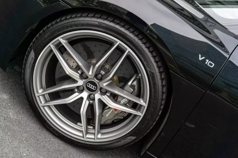 Trải nghiệm chưa được 1 năm, chủ xe Audi R8 V10 Plus đã muốn nhượng lại đam mê cho người khác- Ảnh 4. Trải nghiệm chưa được 1 năm, chủ xe Audi R8 V10 Plus đã muốn nhượng lại đam mê cho người khác- Ảnh 4.