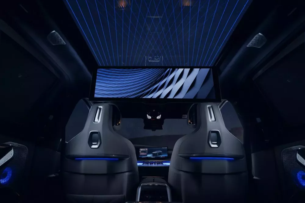 Soi kỹ BMW 7 Series Suhail 2026 chỉ dành riêng cho thị trường Trung Đông- Ảnh 6. Soi kỹ BMW 7 Series Suhail 2026 chỉ dành riêng cho thị trường Trung Đông- Ảnh 6.