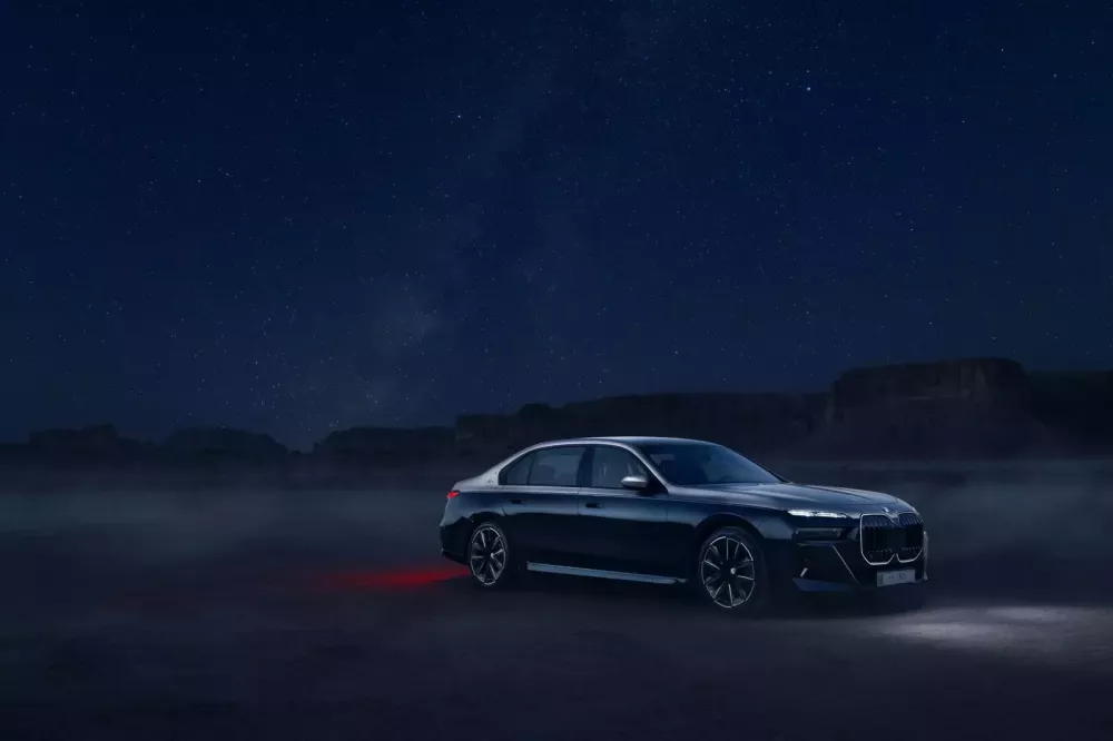 Soi kỹ BMW 7 Series Suhail 2026 chỉ dành riêng cho thị trường Trung Đông- Ảnh 2. Soi kỹ BMW 7 Series Suhail 2026 chỉ dành riêng cho thị trường Trung Đông- Ảnh 2.