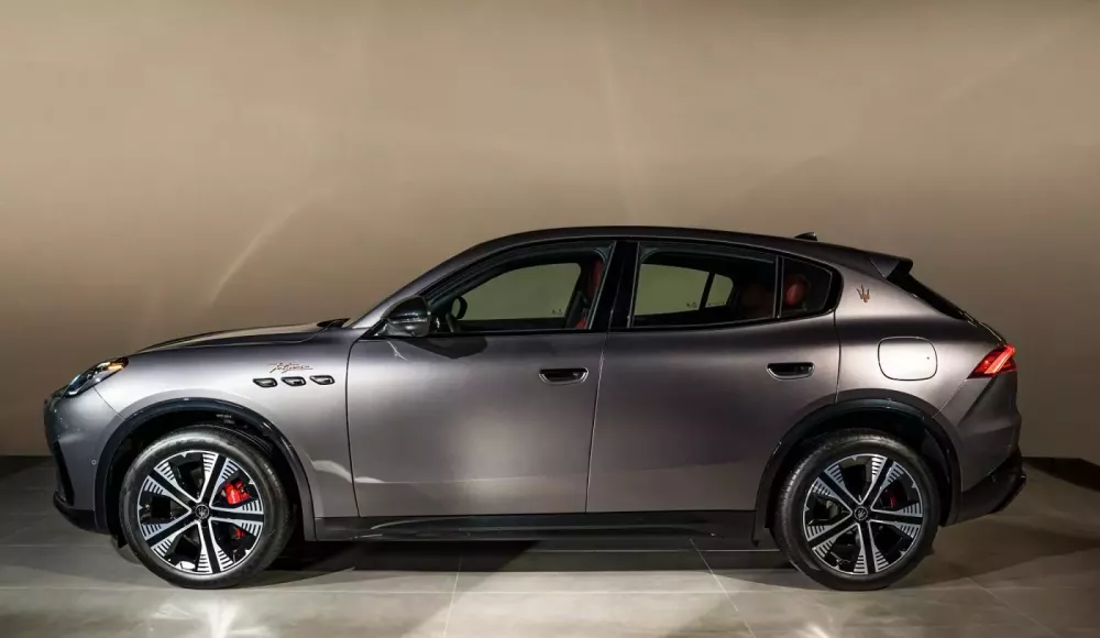 Khám phá Maserati Grecale xem bong da truc tiep cup c1 và GranCabrio xem bong da truc tiep cup c1, cặp “tia chớp” thuần điện đến từ Ý giá nhiều tỷ đồng- Ảnh 2.