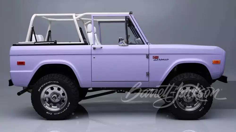 Đây chắc chắn là Ford Bronco đắt nhất thế giới, ai đó đã mạnh dạn trả 11,57 tỷ đồng- Ảnh 1. Đây chắc chắn là Ford Bronco đắt nhất thế giới, ai đó đã mạnh dạn trả 11,57 tỷ đồng- Ảnh 1.