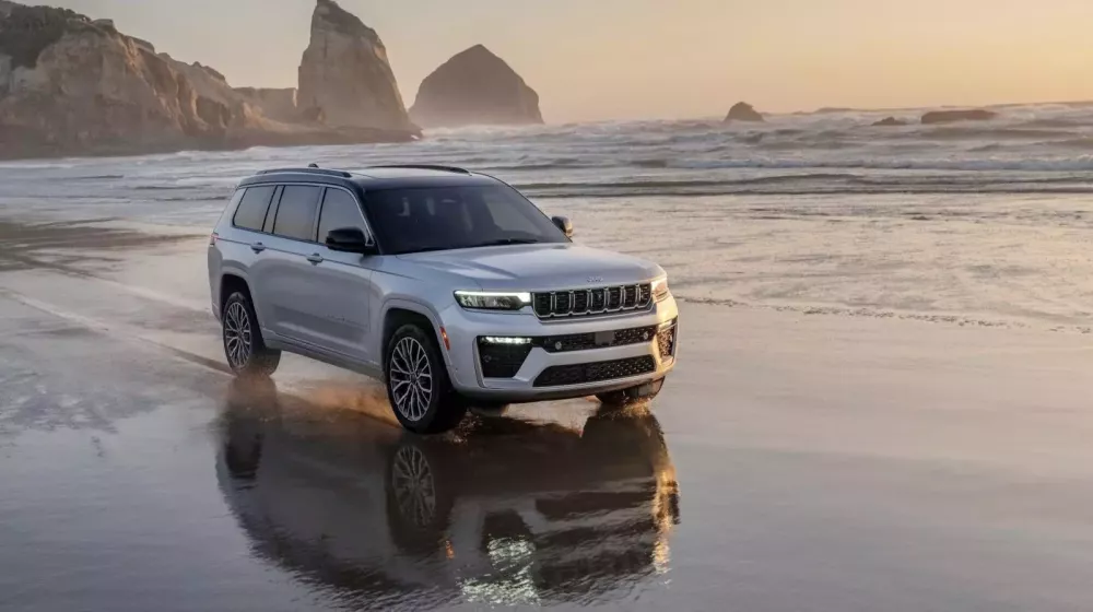 Cận cảnh Jeep Grand Cherokee 2026: Động cơ Hurricane có nhiều điều thú vị- Ảnh 11. Cận cảnh Jeep Grand Cherokee 2026: Động cơ Hurricane có nhiều điều thú vị- Ảnh 11.