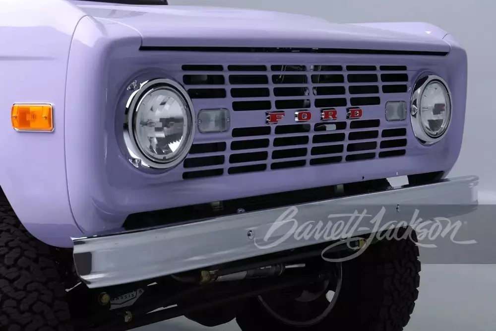 Đây chắc chắn là Ford Bronco đắt nhất thế giới, ai đó đã mạnh dạn trả 11,57 tỷ đồng- Ảnh 4. Đây chắc chắn là Ford Bronco đắt nhất thế giới, ai đó đã mạnh dạn trả 11,57 tỷ đồng- Ảnh 4.