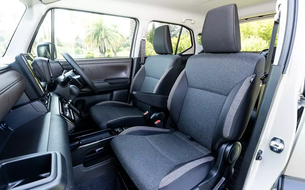 Suzuki XBEE 2026 được trang bị ghế bọc nỉ Suzuki XBEE 2026 được trang bị ghế bọc nỉ