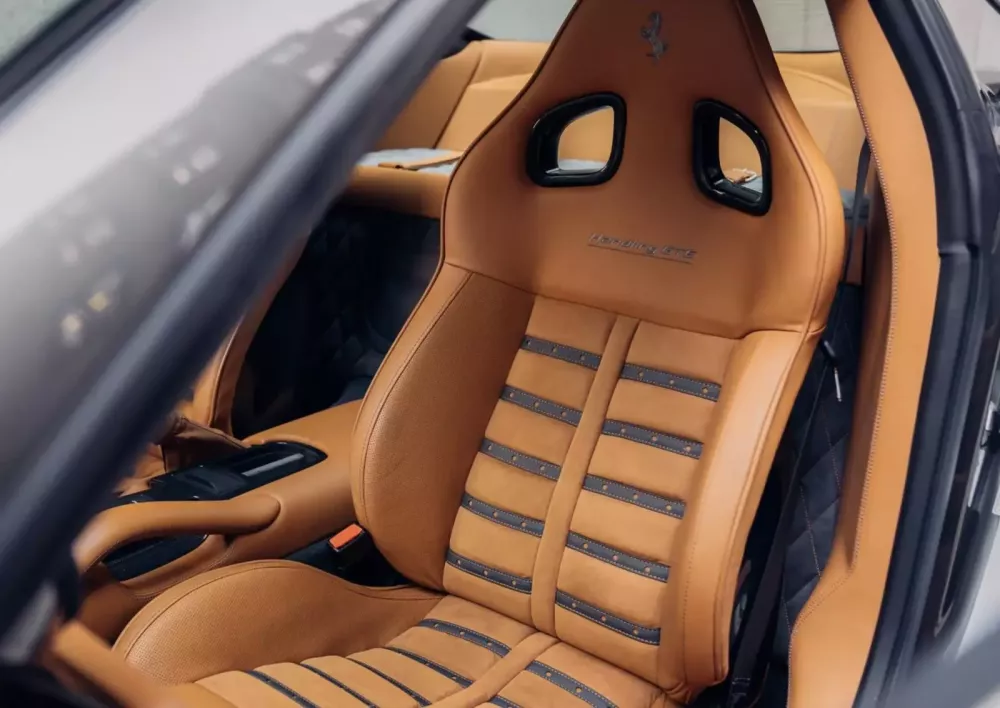 Ly kỳ câu chuyện về xe Ferrari số sàn cuối cùng được chế tạo: Nâng cấp cả thông số kỹ thuật HGTE tối ưu- Ảnh 9. Ly kỳ câu chuyện về xe Ferrari số sàn cuối cùng được chế tạo: Nâng cấp cả thông số kỹ thuật HGTE tối ưu- Ảnh 9.