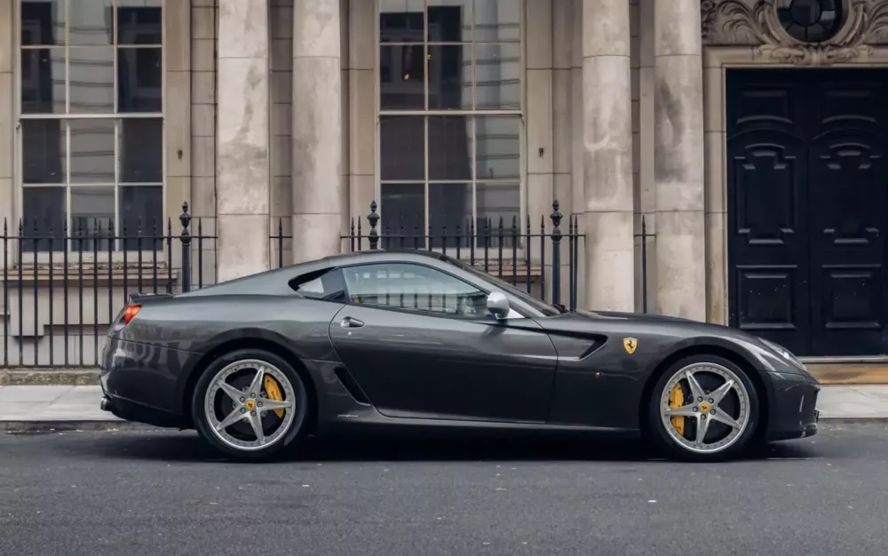 Ly kỳ câu chuyện về xe Ferrari số sàn cuối cùng được chế tạo: Nâng cấp cả thông số kỹ thuật HGTE tối ưu- Ảnh 4. Ly kỳ câu chuyện về xe Ferrari số sàn cuối cùng được chế tạo: Nâng cấp cả thông số kỹ thuật HGTE tối ưu- Ảnh 4.