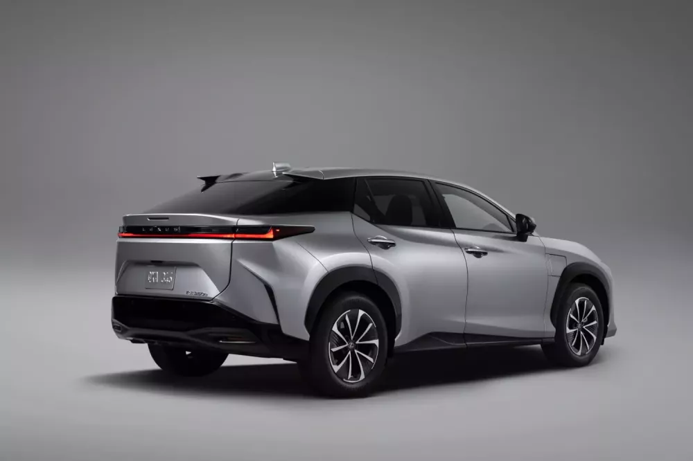 Cận cảnh Lexus RZ 2026 mới ra mắt, giá từ 1,2 tỷ đồng- Ảnh 4. Cận cảnh Lexus RZ 2026 mới ra mắt, giá từ 1,2 tỷ đồng- Ảnh 4.