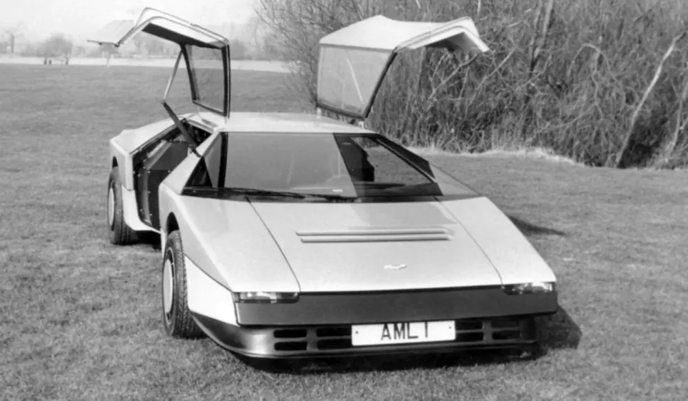 Những bí mật ẩn giấu về siêu phẩm Bulldog: Chiếc Aston Martin được chế tạo để chạy 322 km/h nhưng...- Ảnh 2. Những bí mật ẩn giấu về siêu phẩm Bulldog: Chiếc Aston Martin được chế tạo để chạy 322 km/h nhưng...- Ảnh 2.