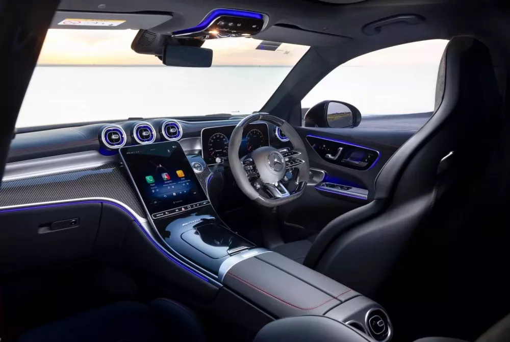 Mercedes-AMG GLC 43 4Matic có phiên bản Carbon Edition tại thị trường "chuột túi"- Ảnh 5. Mercedes-AMG GLC 43 4Matic có phiên bản Carbon Edition tại thị trường "chuột túi"- Ảnh 5.