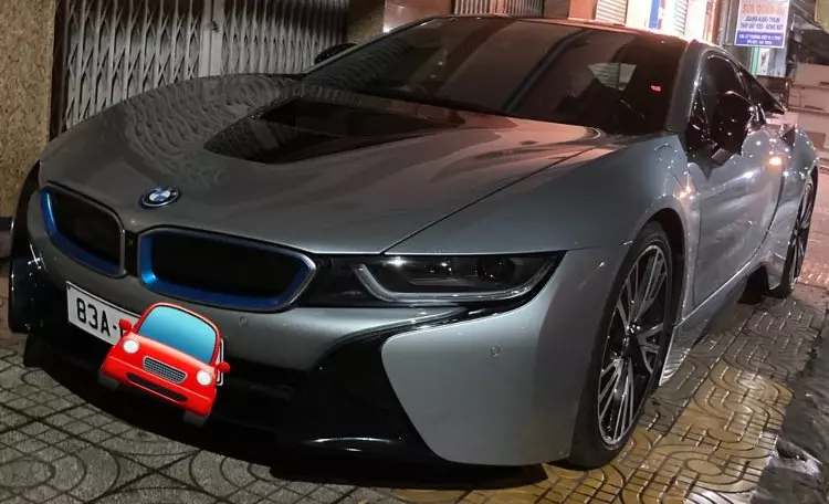 Lâu lắm mới thấy 1 xe thể thao hybrid BMW i8 nguyên bản, xe mới hơn 8 tỷ xe cũ còn gần 2 tỷ đồng- Ảnh 1.