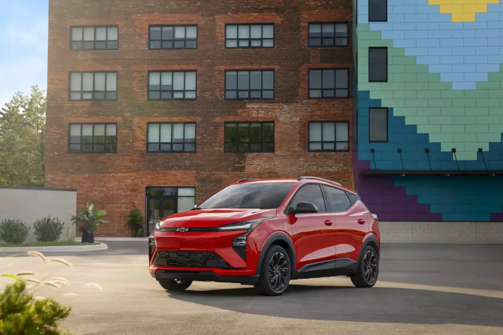 Cận cảnh Chevrolet Bolt 2026 với nhiều thay đổi, 1 trong các xe điện rẻ nhất nước Mỹ- Ảnh 1.