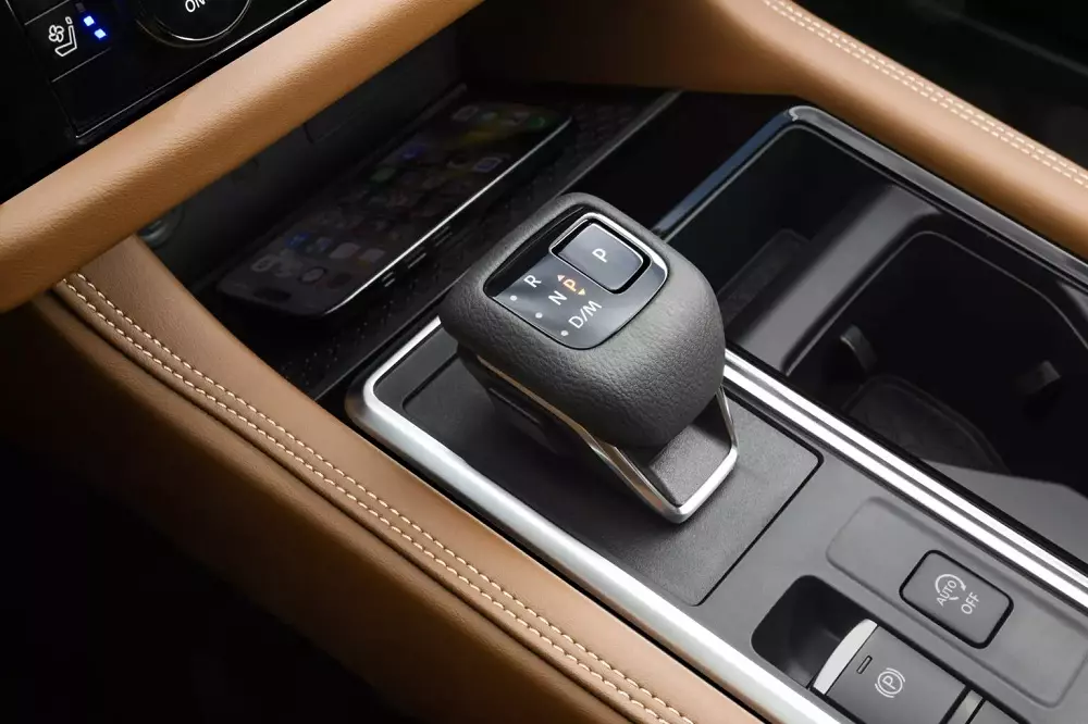 Nissan Pathfinder 2026 có thêm sạc không dây mới Nissan Pathfinder 2026 có thêm sạc không dây mới