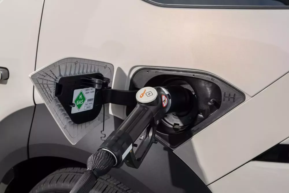 Đánh giá nhanh Hyundai Nexo 2026: Sạc 5 phút đã có thể đi được 700 km, gương kỹ thuật số- Ảnh 5.